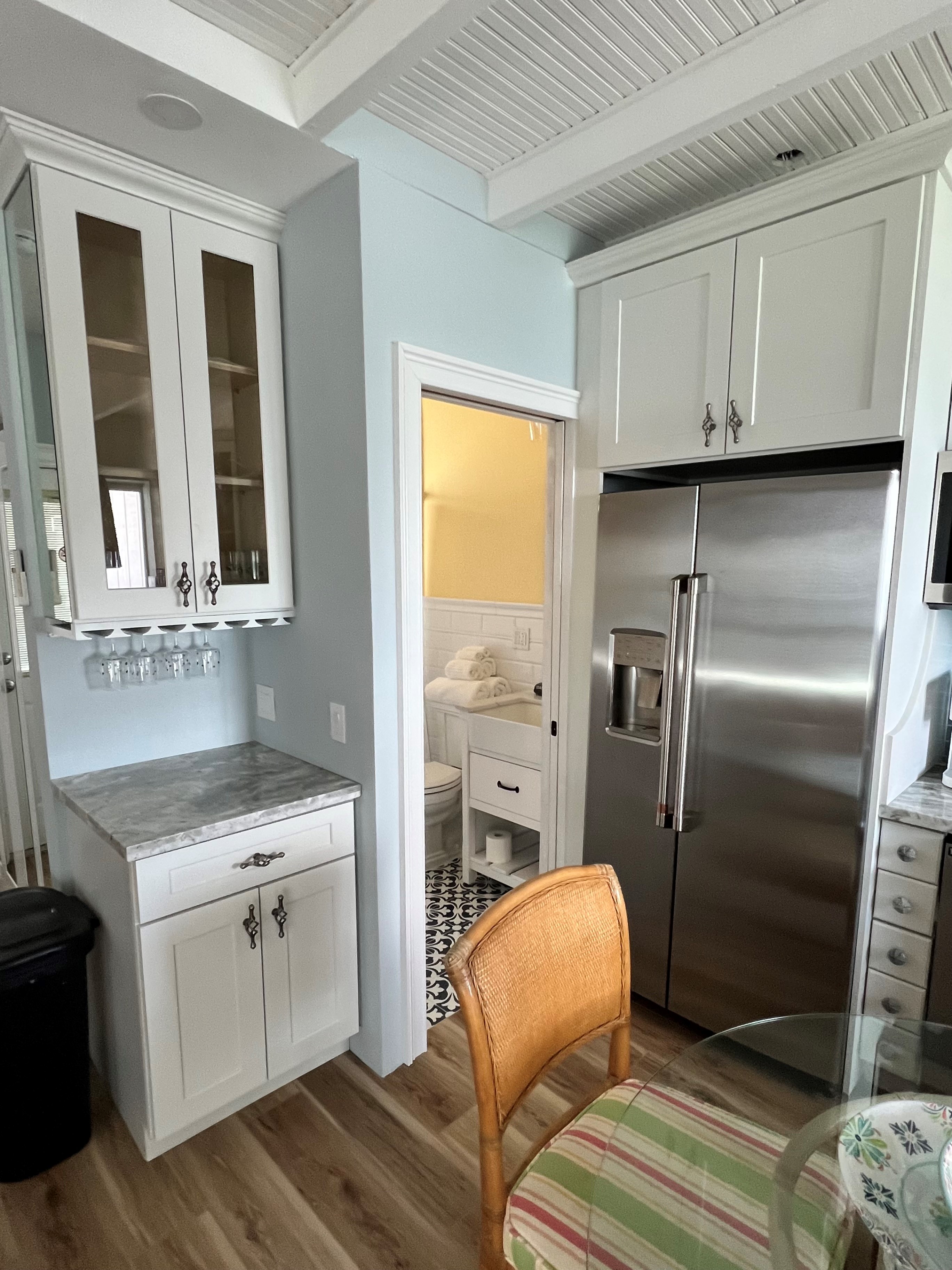 Refrigerator with ice maker and filtered water