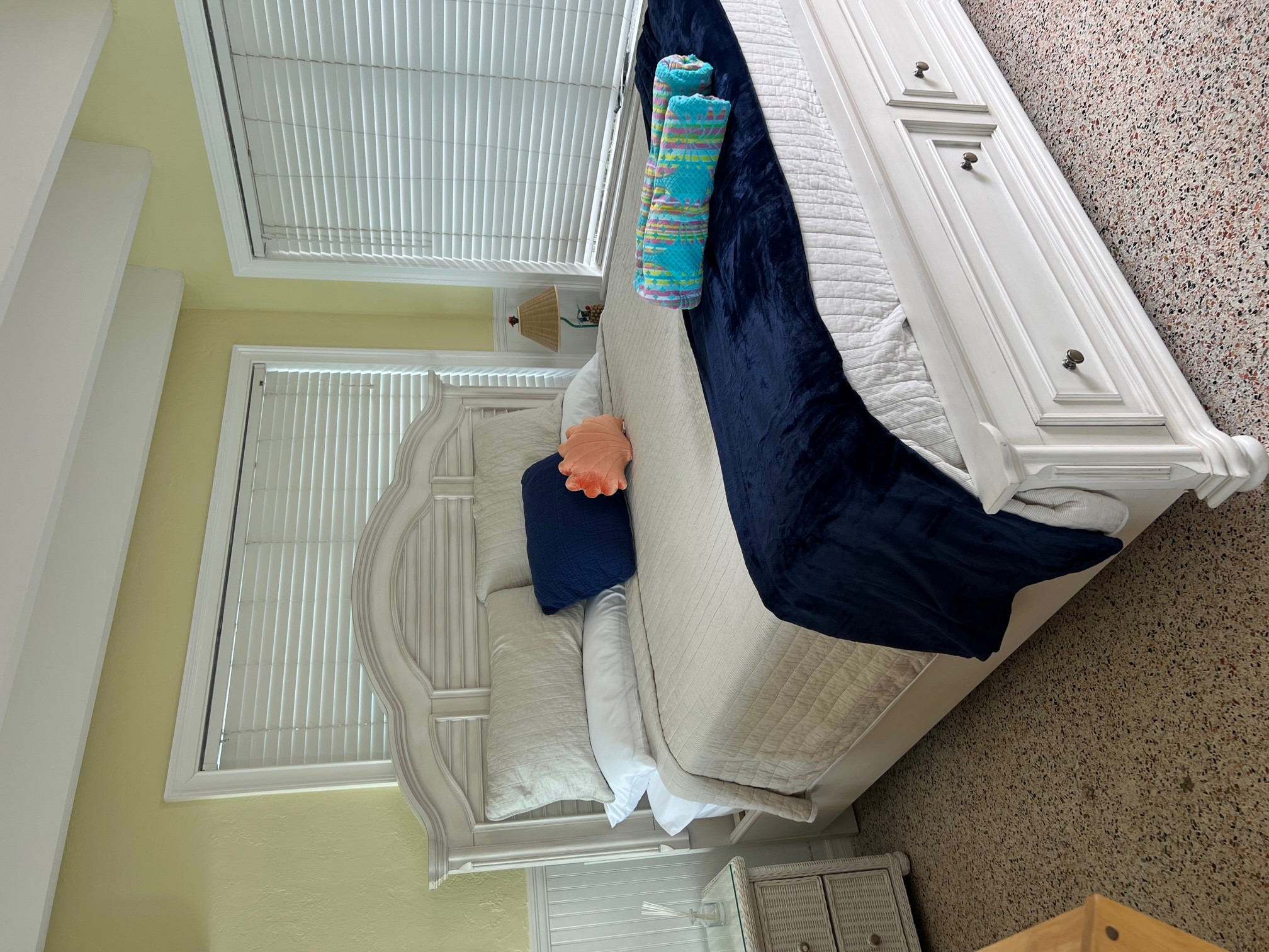 King size bed